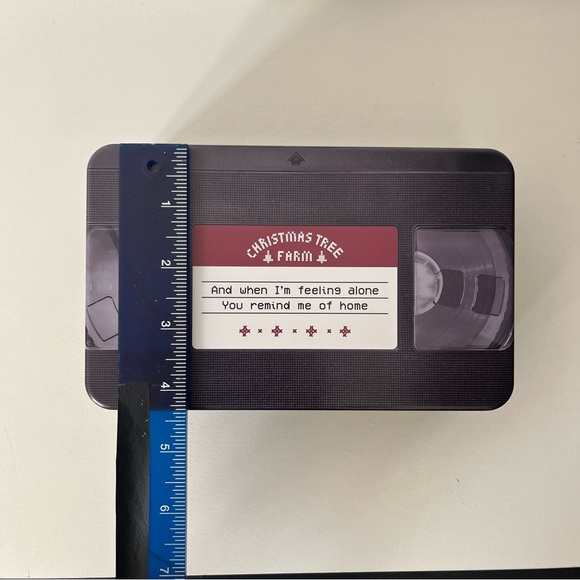 NWT Taylor Swift “Christmas Tree Farm” Memory Box - Small Dent - Picture 12 of 13